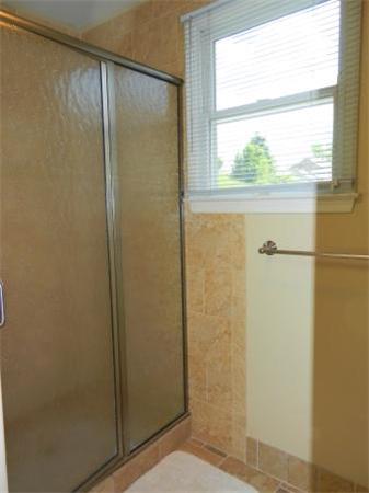 77 Robert Road Marlborough, MA 01752 - Photo 13 of 25 Gallery Image 13