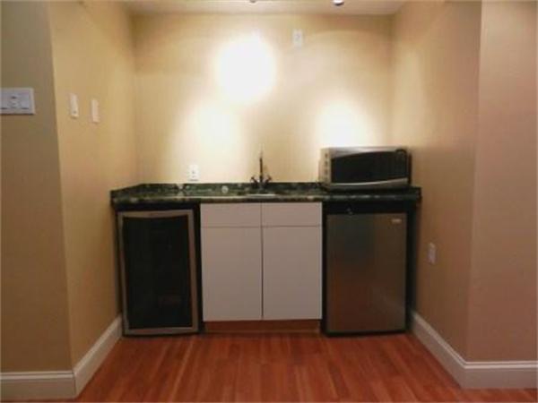 77 Robert Road Marlborough, MA 01752 - Photo 21 of 25 Gallery Image 21
