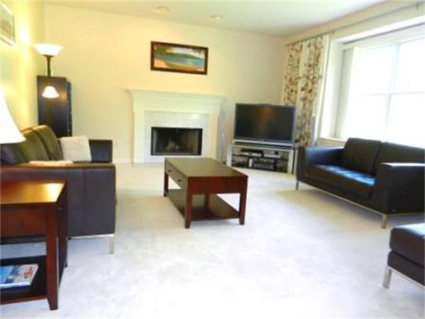 77 Robert Road Marlborough, MA 01752 - Photo 3 of 25 Gallery Image 3