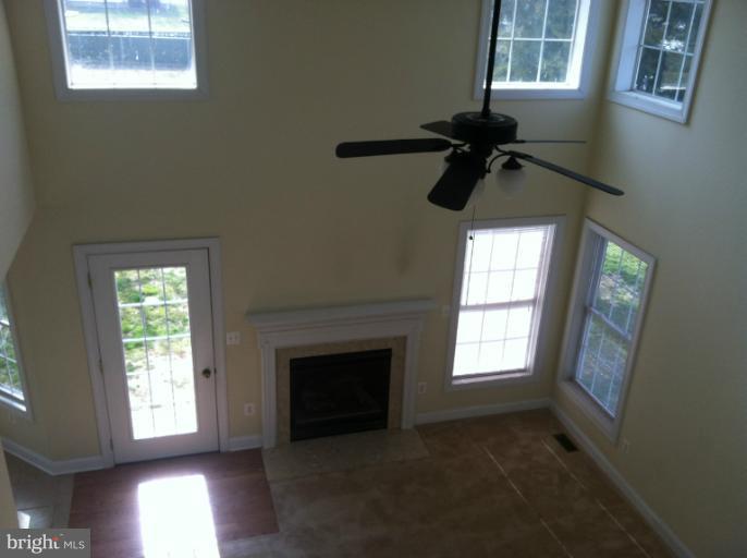 106 Creston Road Chestertown, MD 21620 - Photo 7 of 24 Living Room