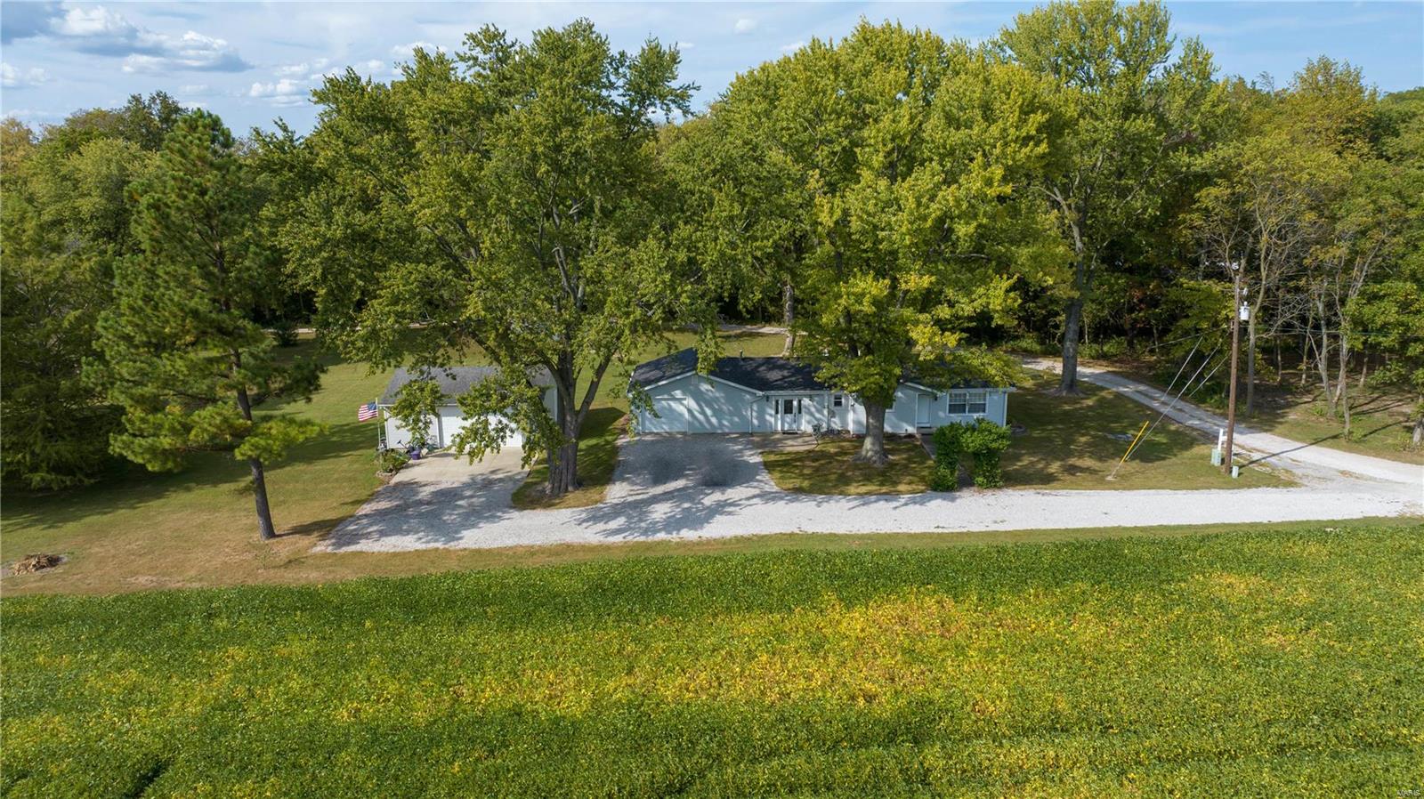 600 West Carson Street Worden, IL 62097 - Photo 35 of 36