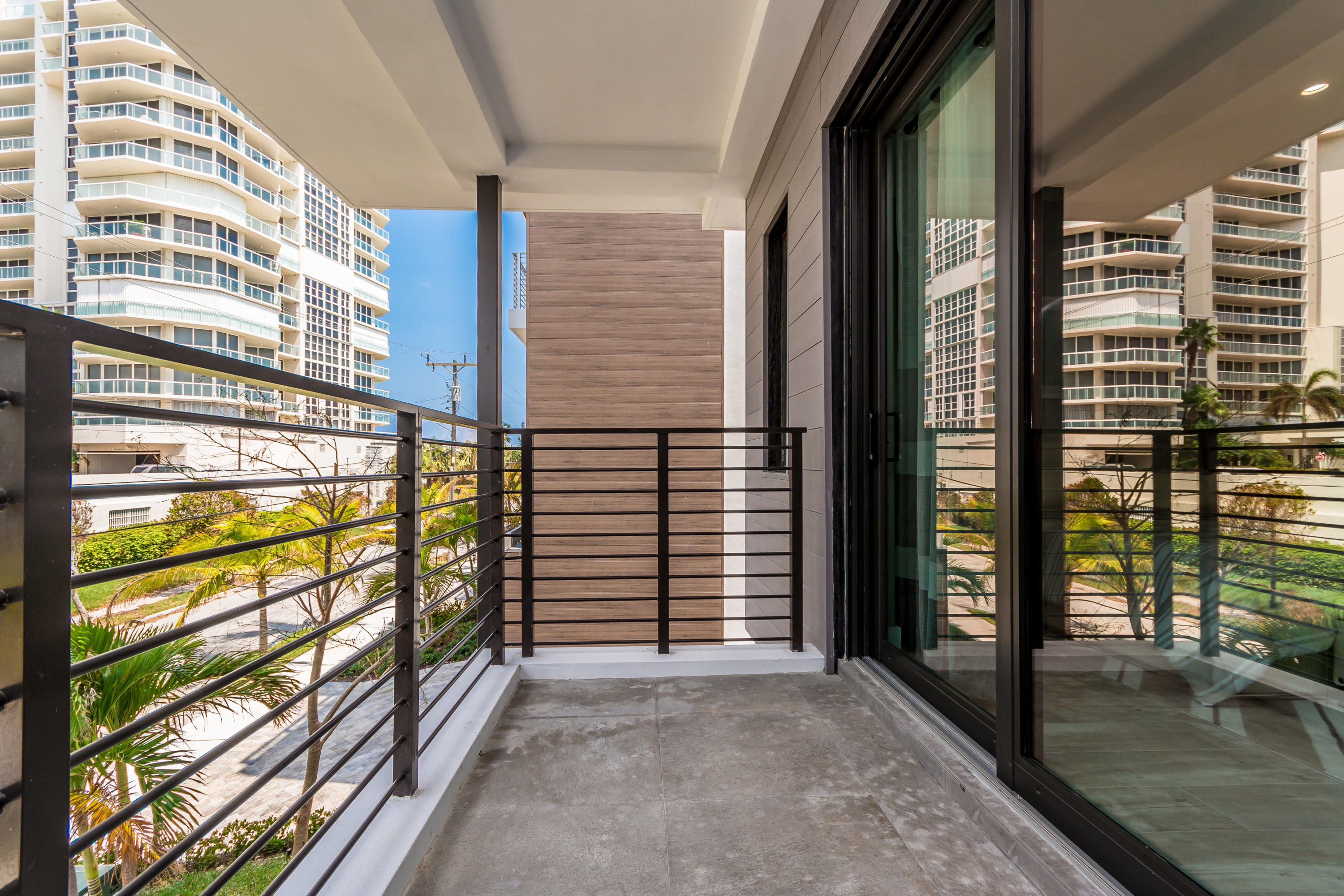 340 Balboa Street Hollywood, FL 33019 - Photo 39 of 112 340 Balboa St Hollywood FL-print-046-13-