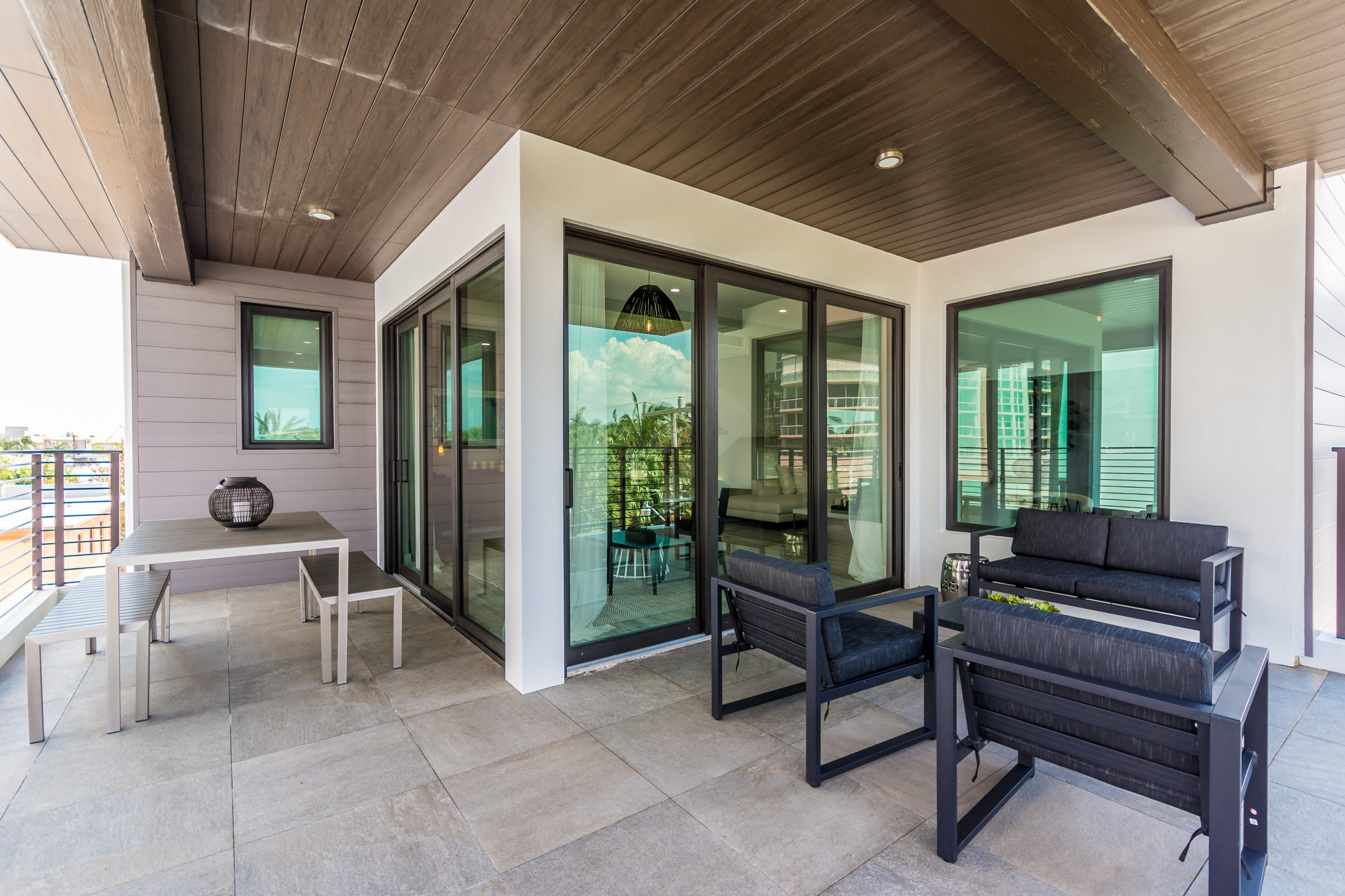 340 Balboa Street Hollywood, FL 33019 - Photo 70 of 112 340 Balboa St Hollywood FL-print-078-56-