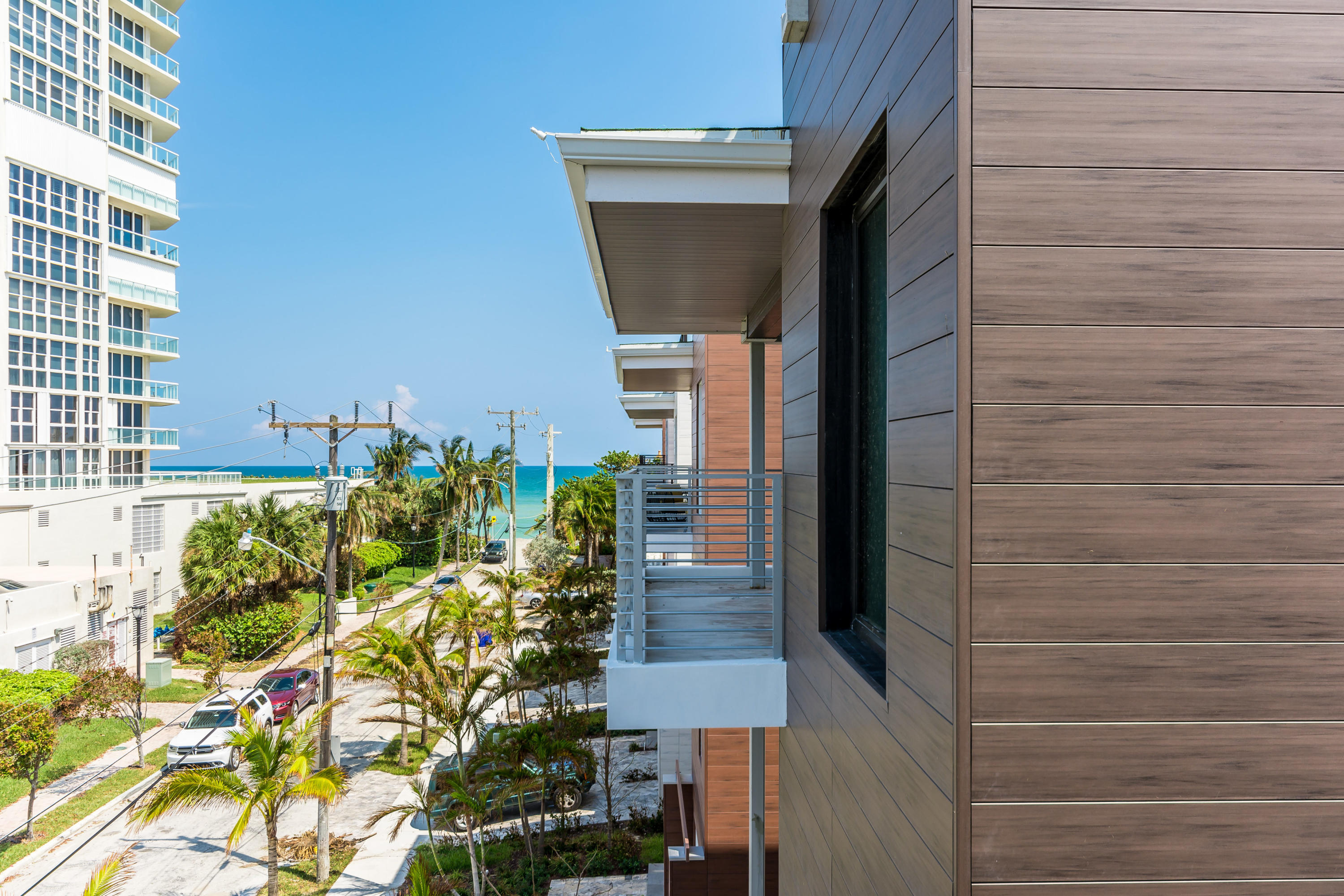 340 Balboa Street Hollywood, FL 33019 - Photo 71 of 112 340 Balboa St Hollywood FL-print-079-67-