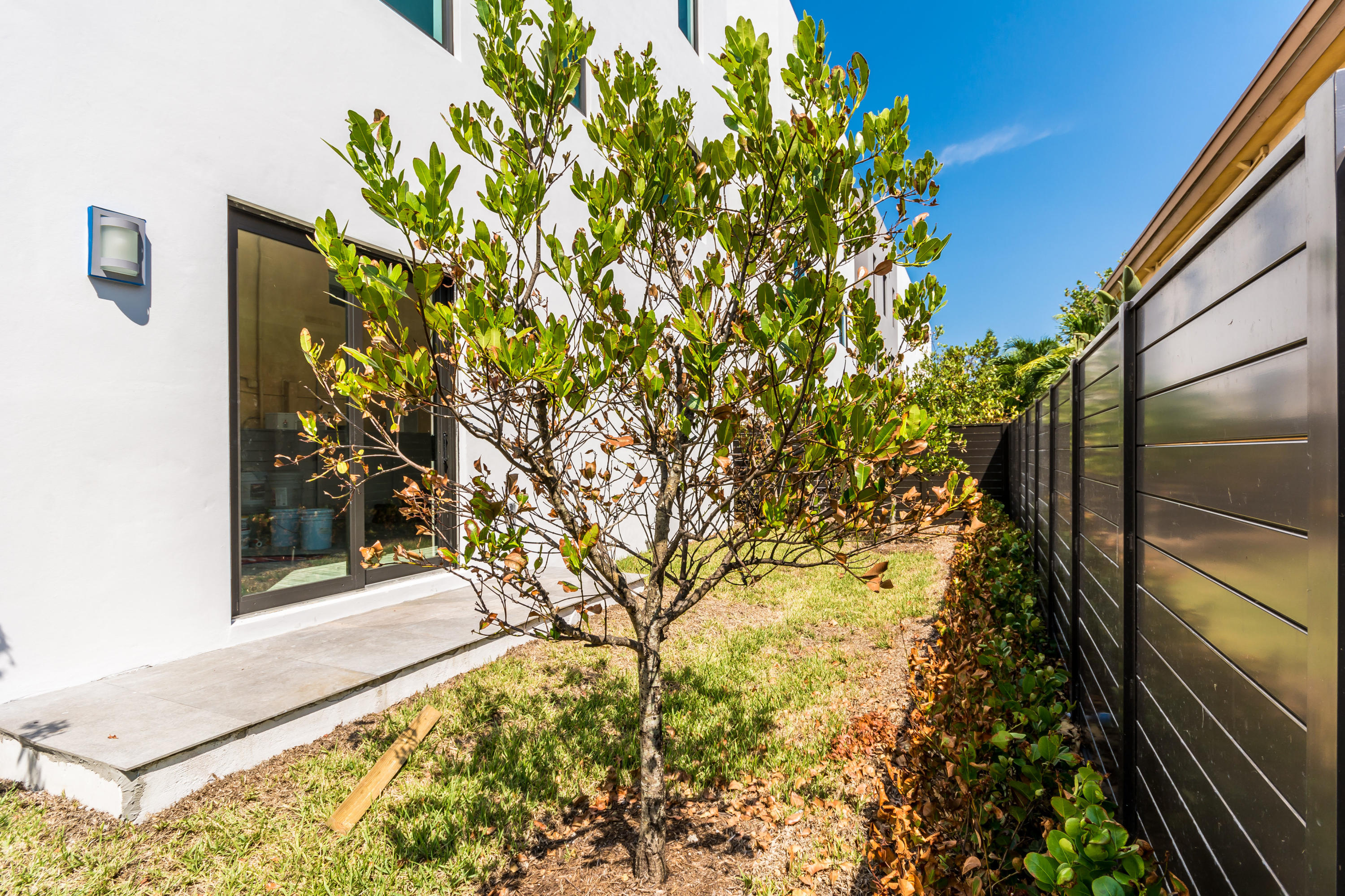 340 Balboa Street Hollywood, FL 33019 - Photo 90 of 112 340 Balboa St Hollywood FL-print-100-77-