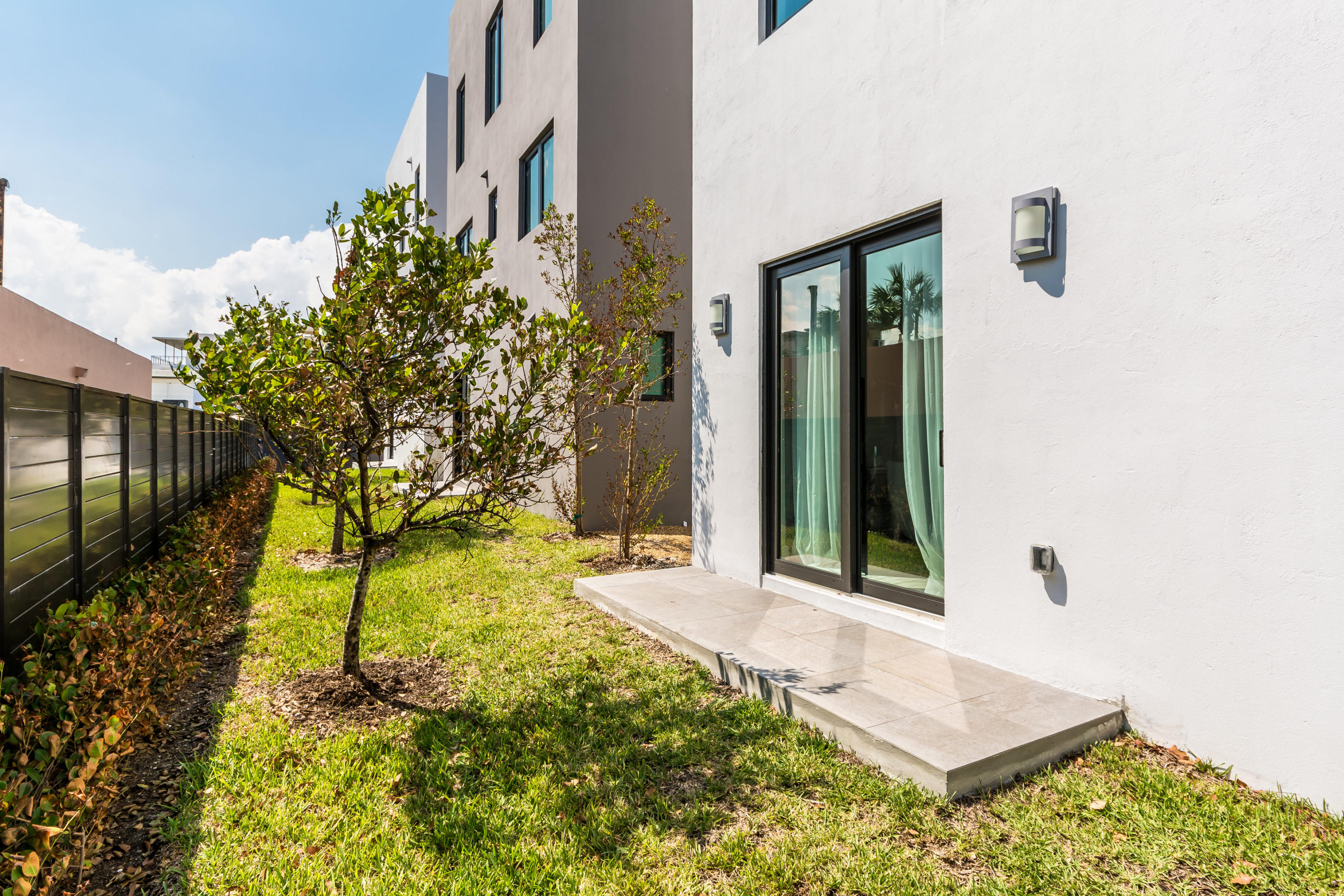 340 Balboa Street Hollywood, FL 33019 - Photo 92 of 112 340 Balboa St Hollywood FL-print-102-73-