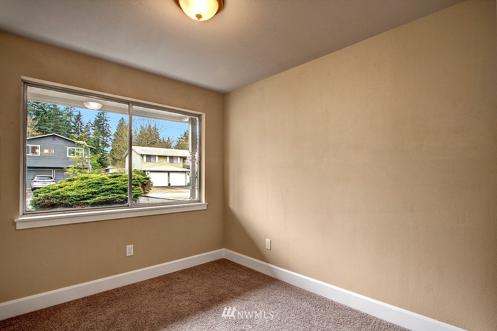 21615 2nd Avenue Southeast Bothell, WA 98021 - Photo 14 of 18