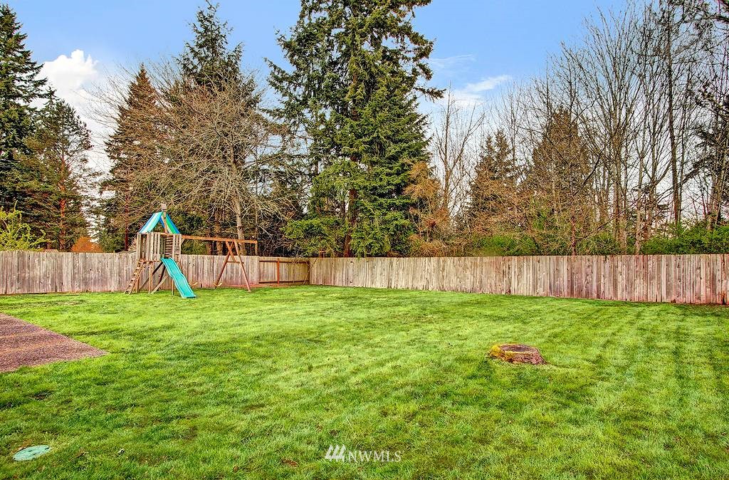 21615 2nd Avenue Southeast Bothell, WA 98021 - Photo 17 of 18