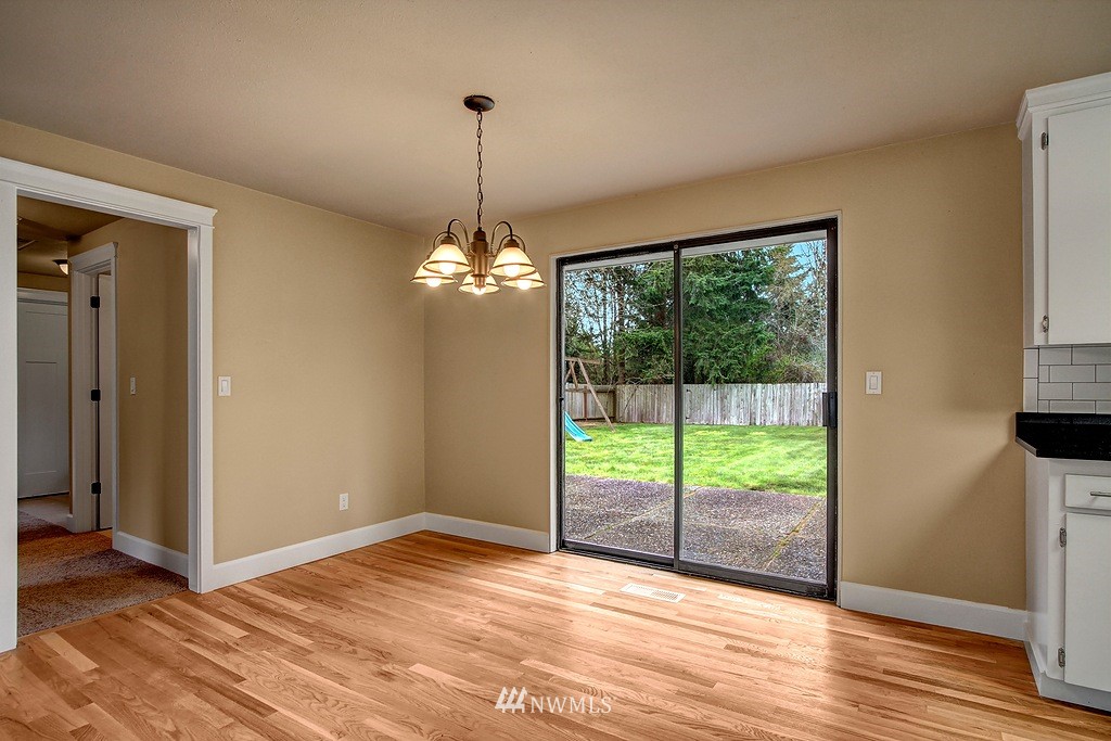 21615 2nd Avenue Southeast Bothell, WA 98021 - Photo 4 of 18