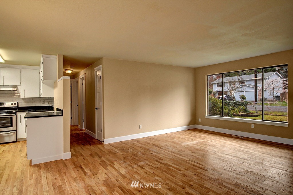 21615 2nd Avenue Southeast Bothell, WA 98021 - Photo 6 of 18