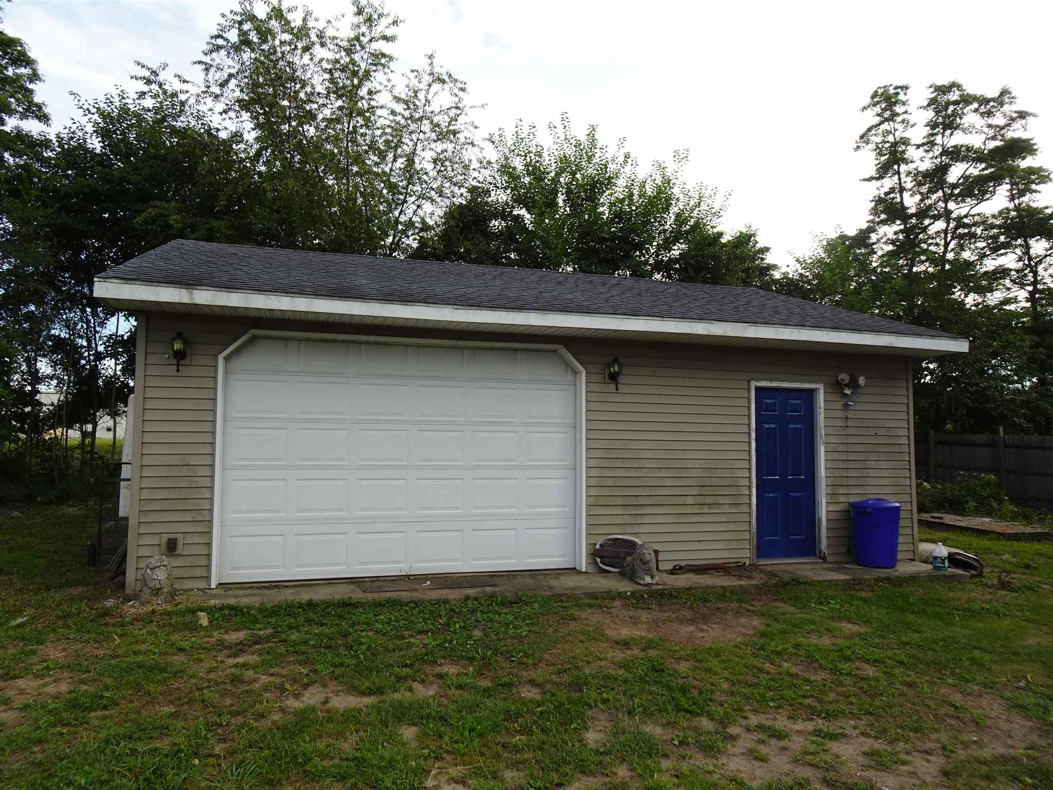 3055 East Division Road Knox, IN 46534 - Photo 10 of 13