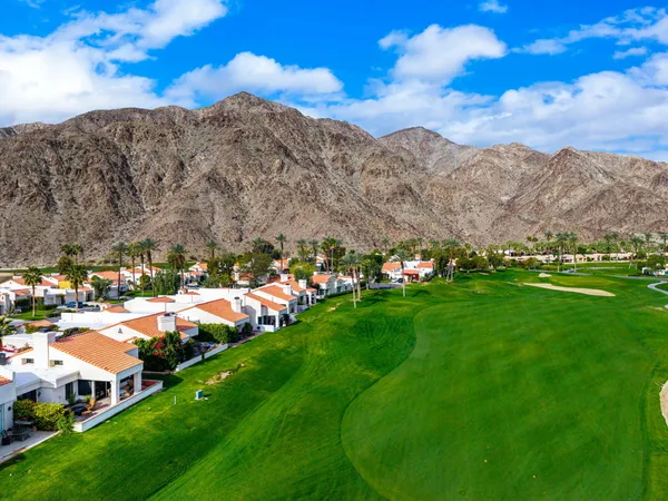 $1,449,000 | 49540 Avenida Vista Bonita, La Quinta, CA 92253