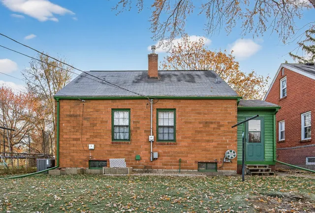 $272,500 | 4950 5th Street Northeast, Columbia Heights, MN 55421