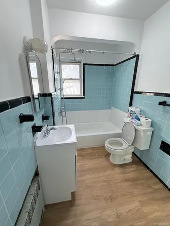 $2,900 | 165-25 Union Turnpike | Hillcrest