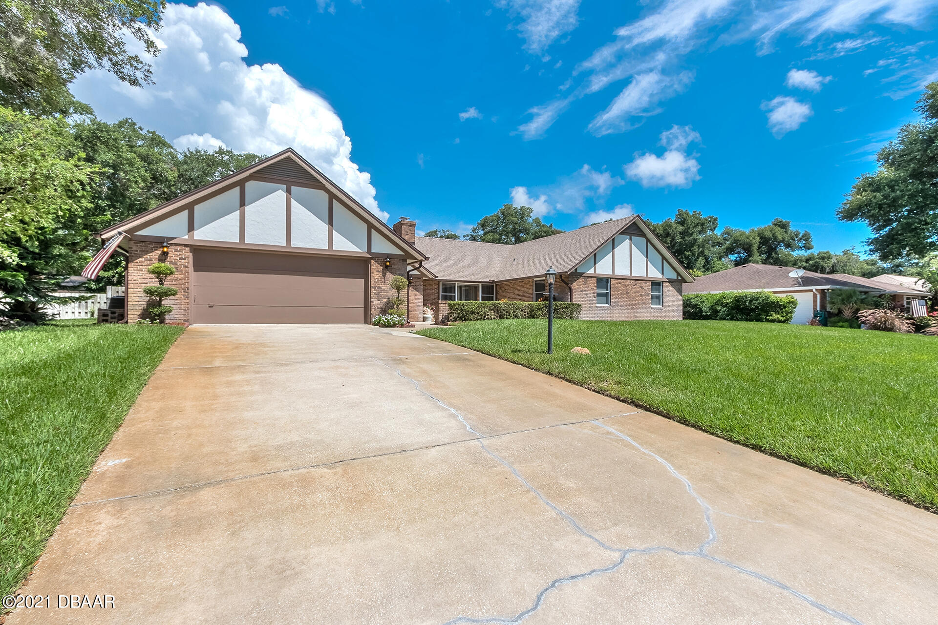 314 Rio Pinar Drive Ormond Beach, FL 32174 - Photo 2 of 40 314-2