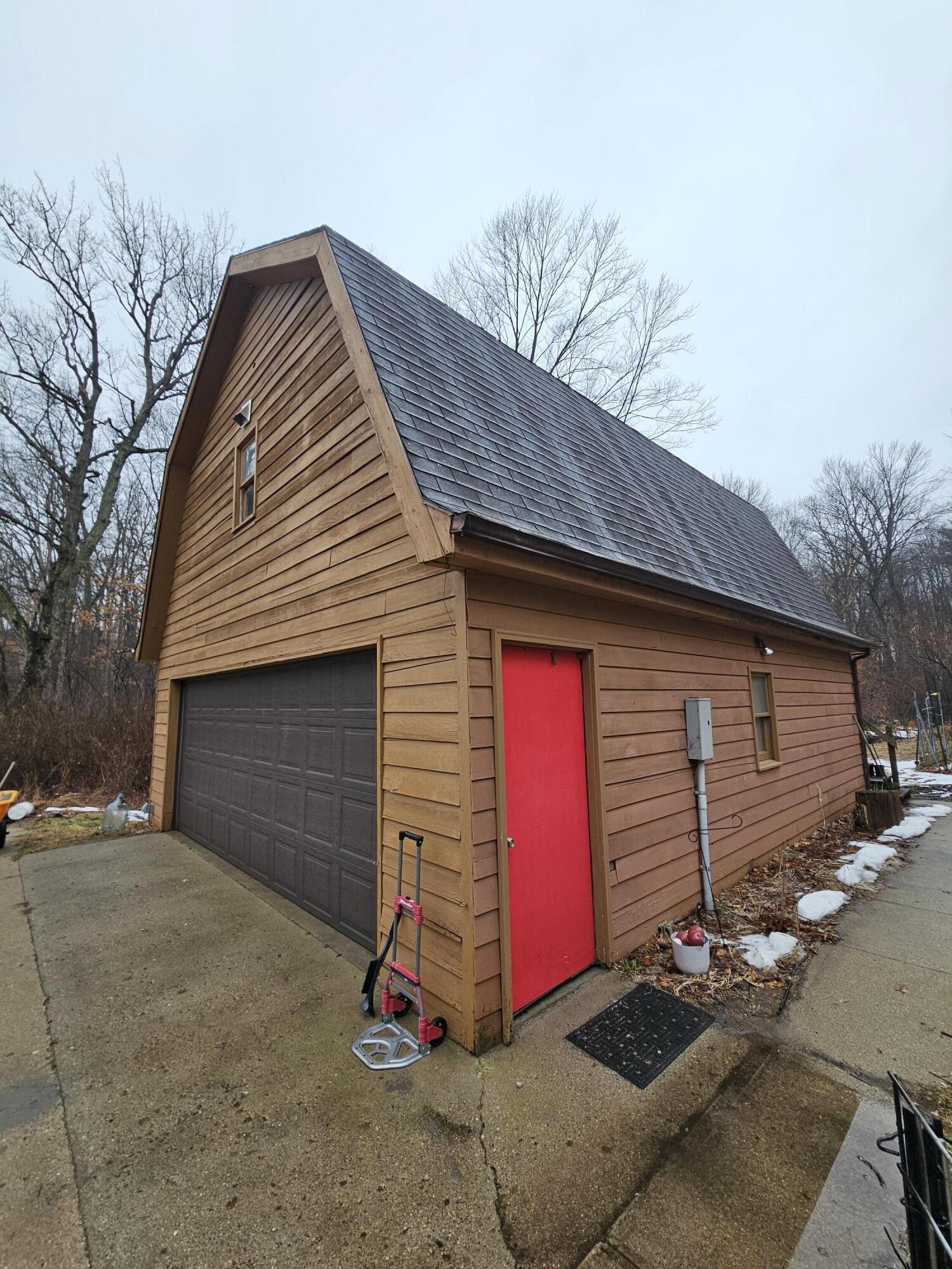 4400 Mechanic Road Hillsdale, MI 49242 - Photo 5 of 23 Garage w/loft
