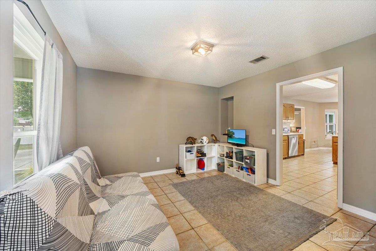 2833 Tunnel Road Pace, FL 32571 - Photo 11 of 54