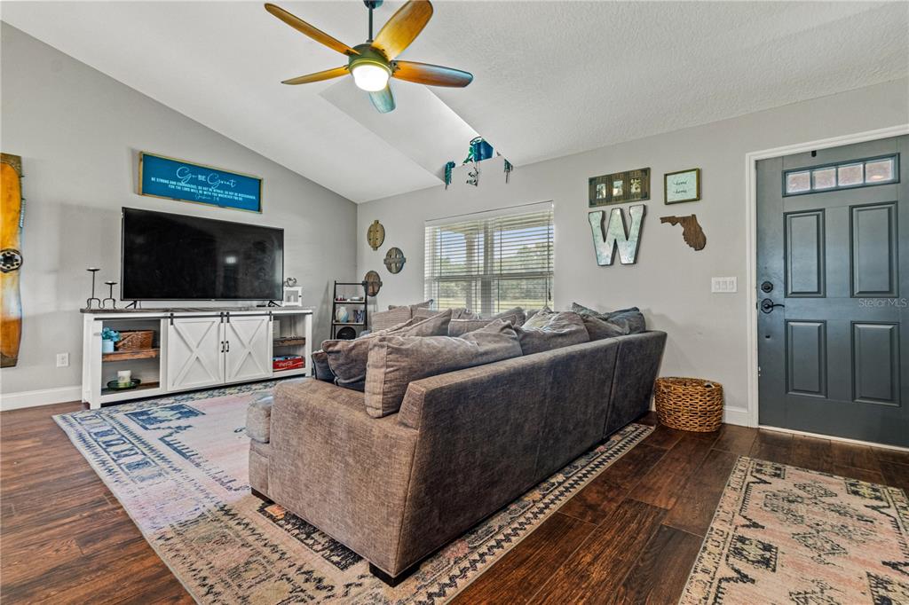 3422 State Rte 471 Sumterville, FL 33585 - Photo 19 of 23