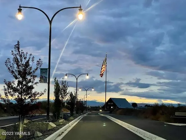 $4,326,815 | 1007 Vintage Valley Parkway, Zillah, WA 98953