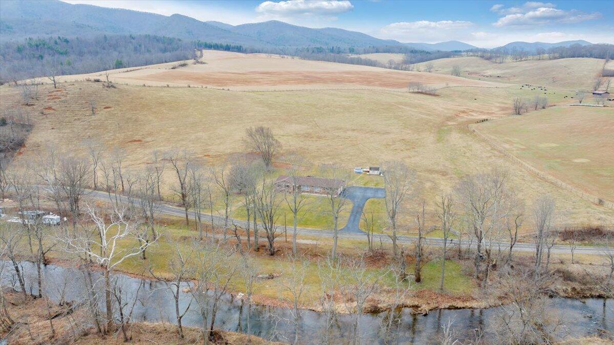 1167 St Peters Road Speedwell, VA 24374 - Photo 38 of 40 079-DJI_20260110004803_0231_D