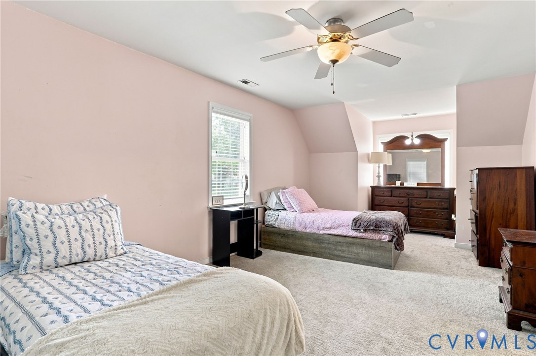 6401 Poplar Road Quinton, VA 23141 - Photo 25 of 46 Spacious room featuring light-colored walls and pl