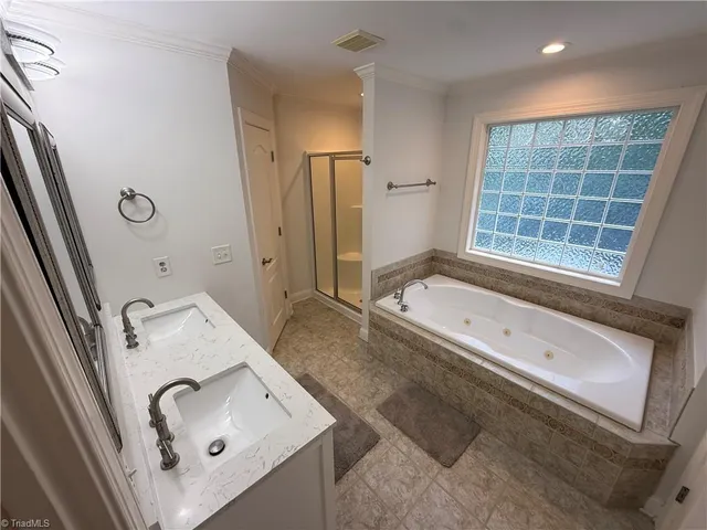 $3,200 | 3712 Burbank Lane, Winston-Salem, NC 27106