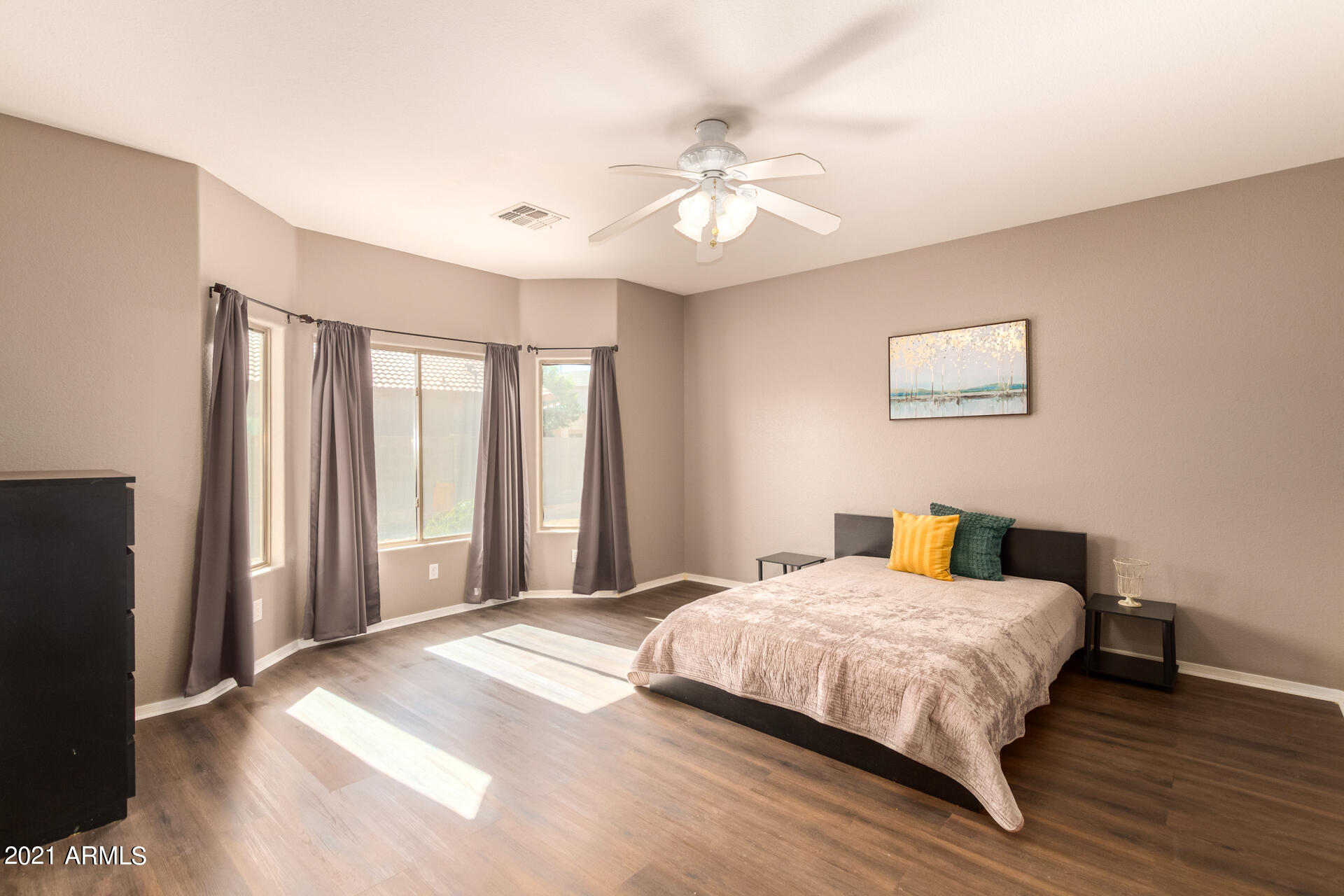 14613 West Redfield Road Surprise, AZ 85379 - Photo 11 of 28 Bay window in Masterbedroom