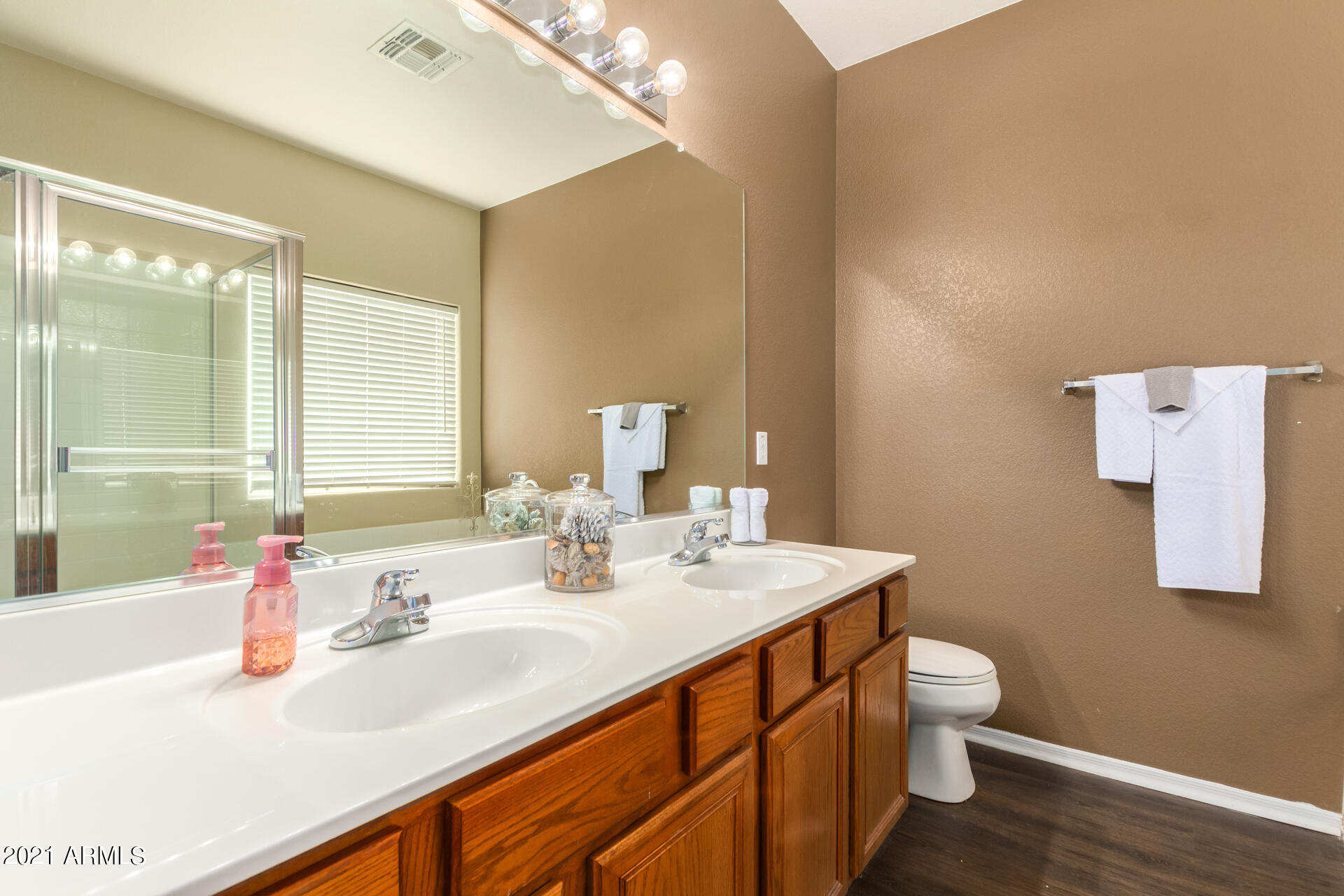 14613 West Redfield Road Surprise, AZ 85379 - Photo 14 of 28 Dual vanity