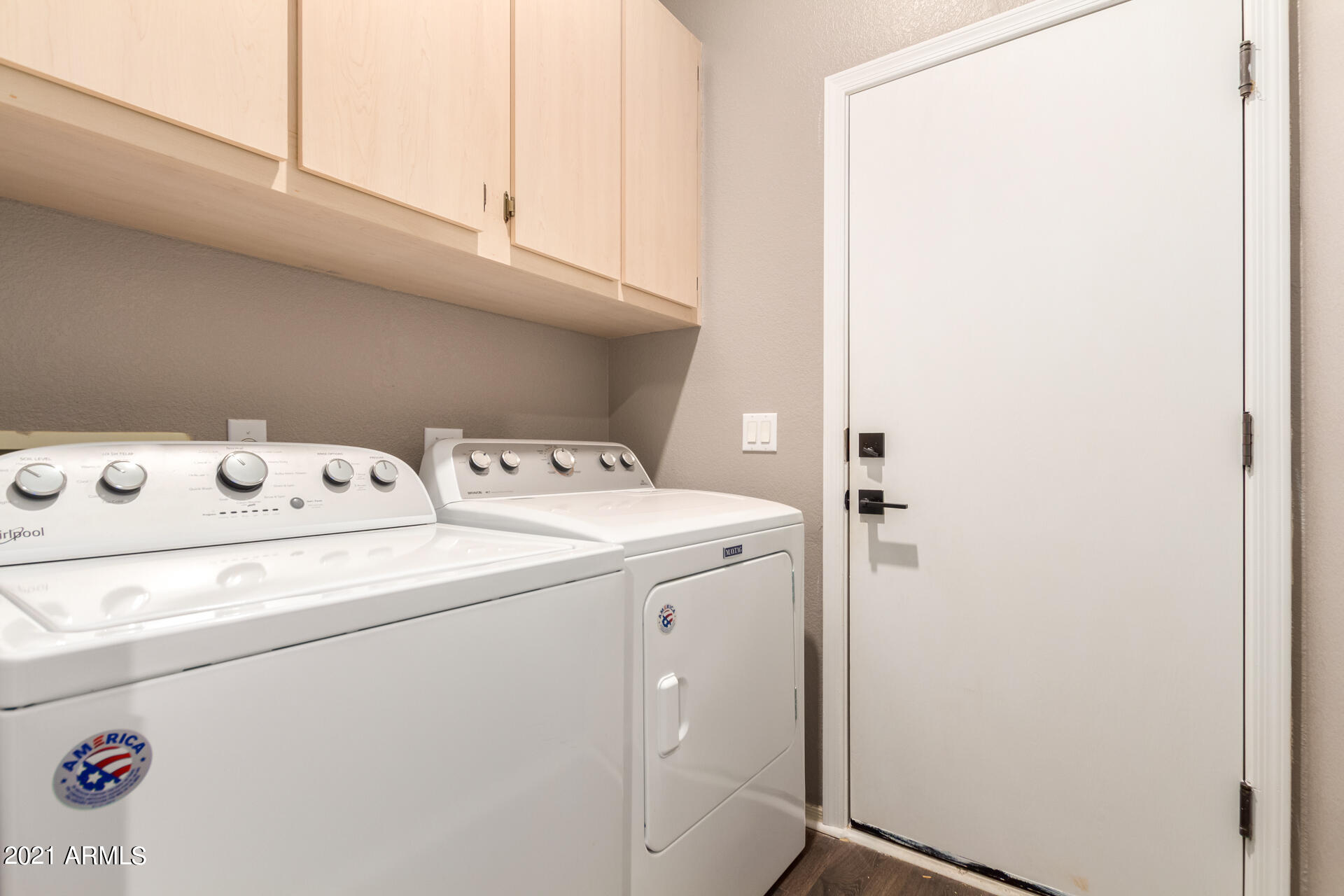 14613 West Redfield Road Surprise, AZ 85379 - Photo 21 of 28 Interior laundry room w/cabinets