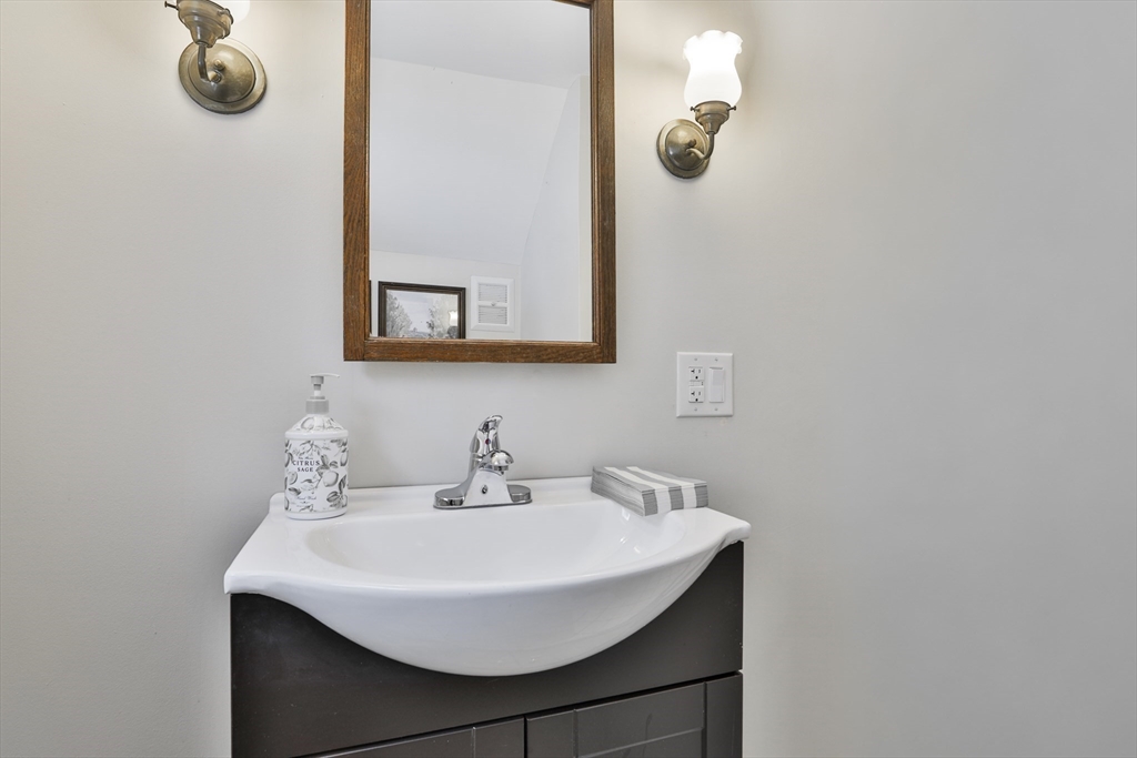 55 Sherman's Bridge Road Wayland, MA 01778 - Photo 37 of 42