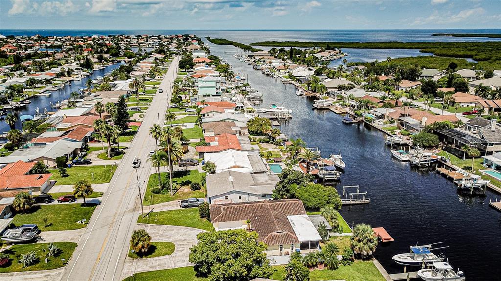 4149 Floramar Terrace New Port Richey, FL 34652 - Photo 28 of 32