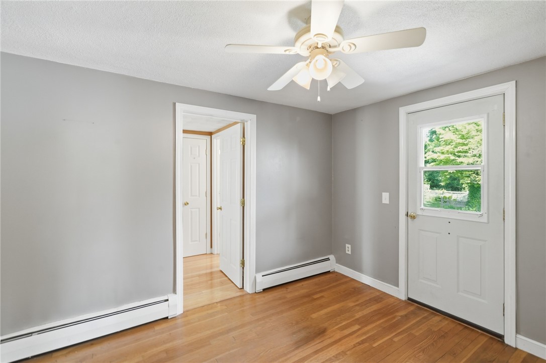 128 Grandview Avenue Lincoln, RI 02865 - Photo 27 of 48 Mudroom between house and addition