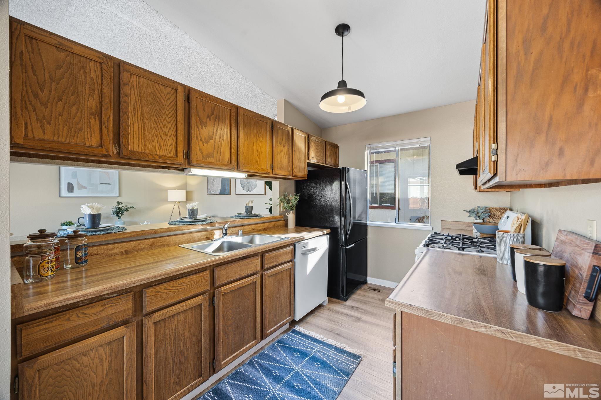 2490 Sunray Drive Reno, NV 89503 - Photo 16 of 28 Photo 16