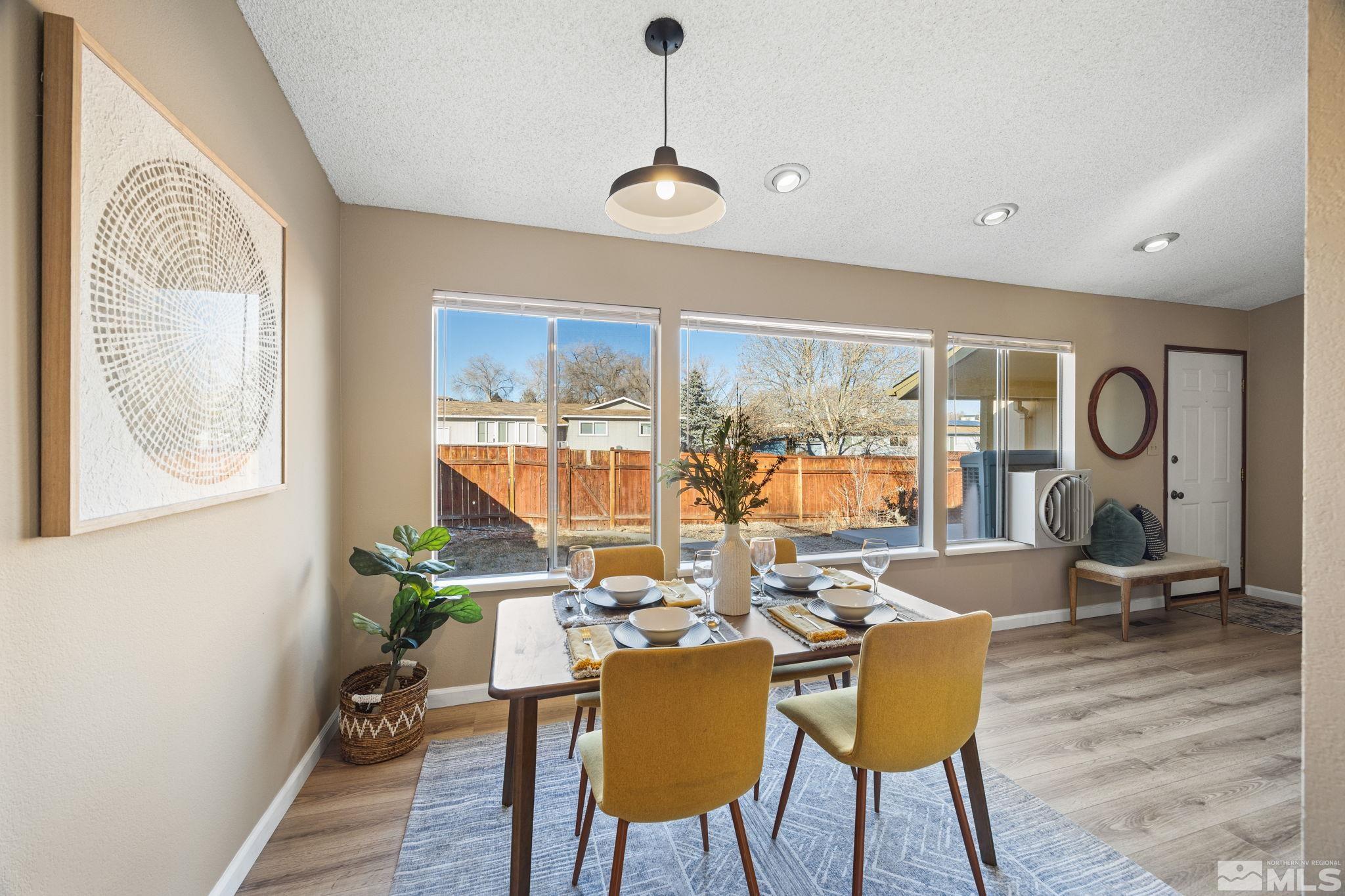 2490 Sunray Drive Reno, NV 89503 - Photo 4 of 28 Photo 4