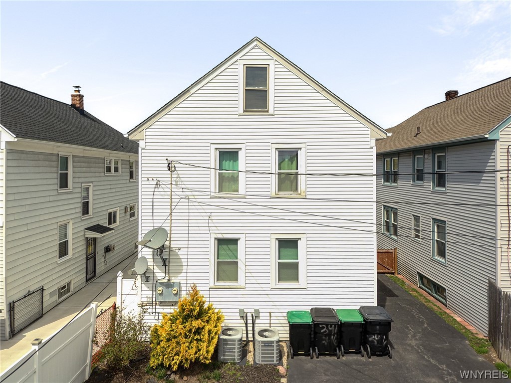 346 Westgate Road Tonawanda Town, NY 14217 - Photo 14 of 16
