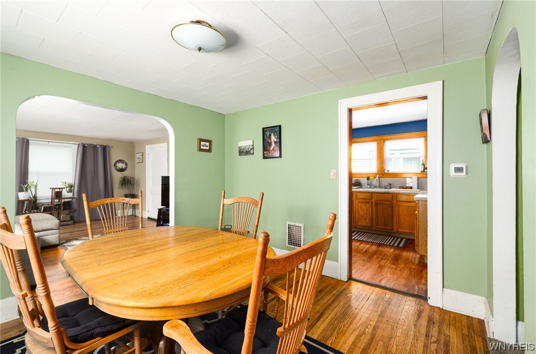 346 Westgate Road Tonawanda Town, NY 14217 - Photo 4 of 16