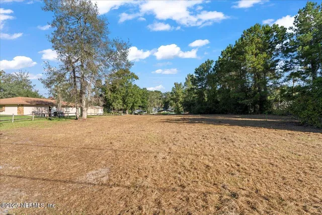 a view of outdoor space