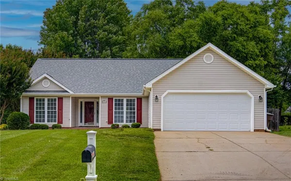 $2,400 | 2404 Glen Meadow Drive, Greensboro, NC 27455