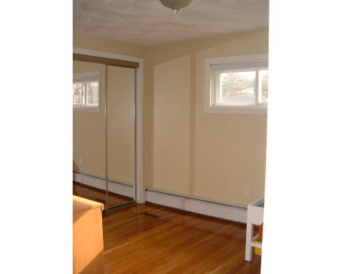 17 Marcus Road Wilmington, MA 01887 - Photo 8 of 17 Gallery Image 8