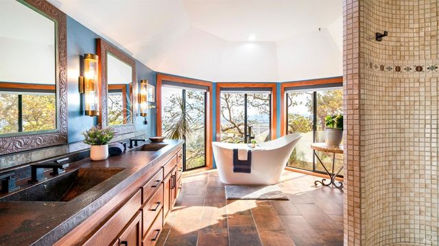 $1,700,000 | 70 Atherton Oaks Drive, Novato, CA 94945