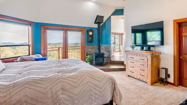 $1,700,000 | 70 Atherton Oaks Drive, Novato, CA 94945