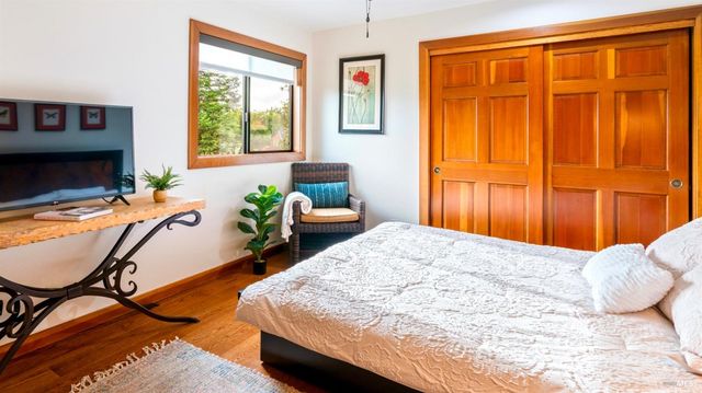 $1,700,000 | 70 Atherton Oaks Drive, Novato, CA 94945