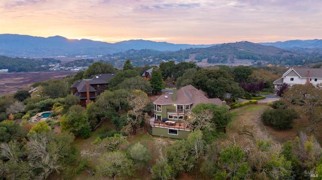 $1,700,000 | 70 Atherton Oaks Drive, Novato, CA 94945