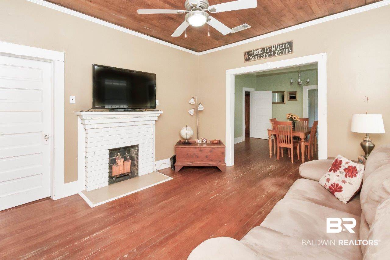 109 Providence Street Mobile, AL 36604 - Photo 6 of 25