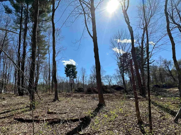 $450,000 | 22 Hilliard Road, Kensington, NH 03833