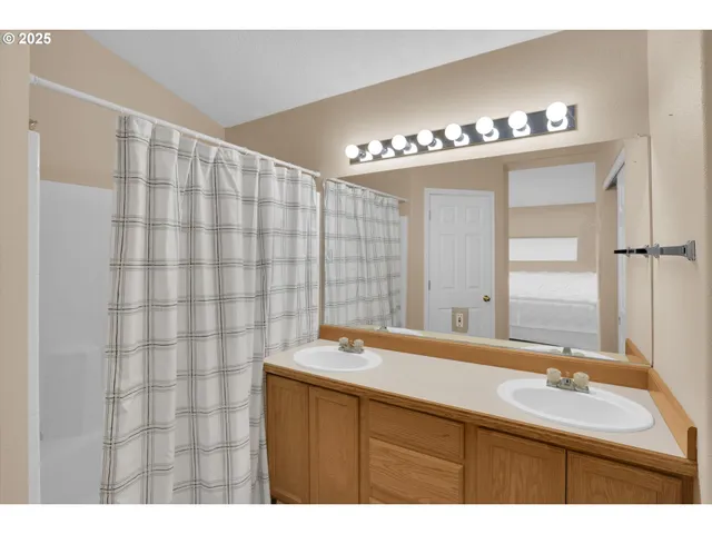 $564,000 | 21525 Southwest Frammy Way, Beaverton, OR 97003