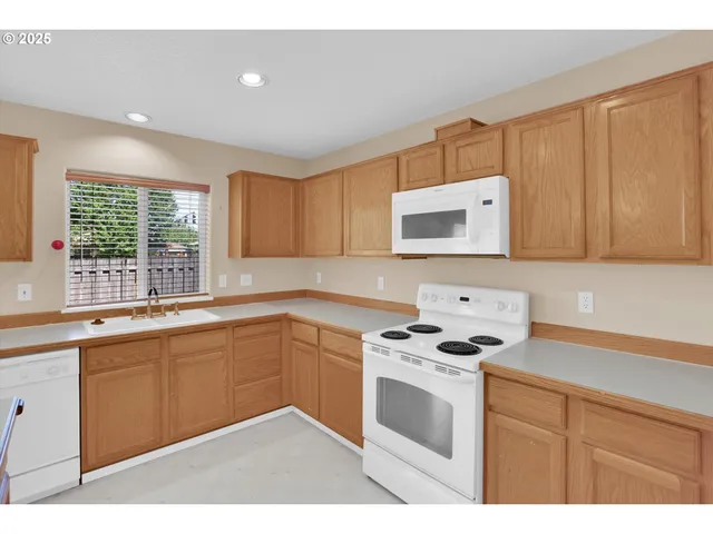 $564,000 | 21525 Southwest Frammy Way, Beaverton, OR 97003