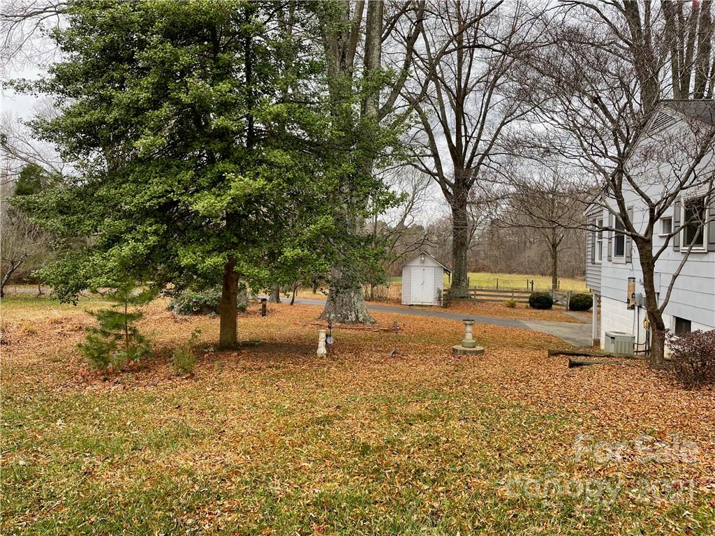 2563 Farmington Road Mocksville, NC 27028 - Photo 10 of 42 Gallery Image 10