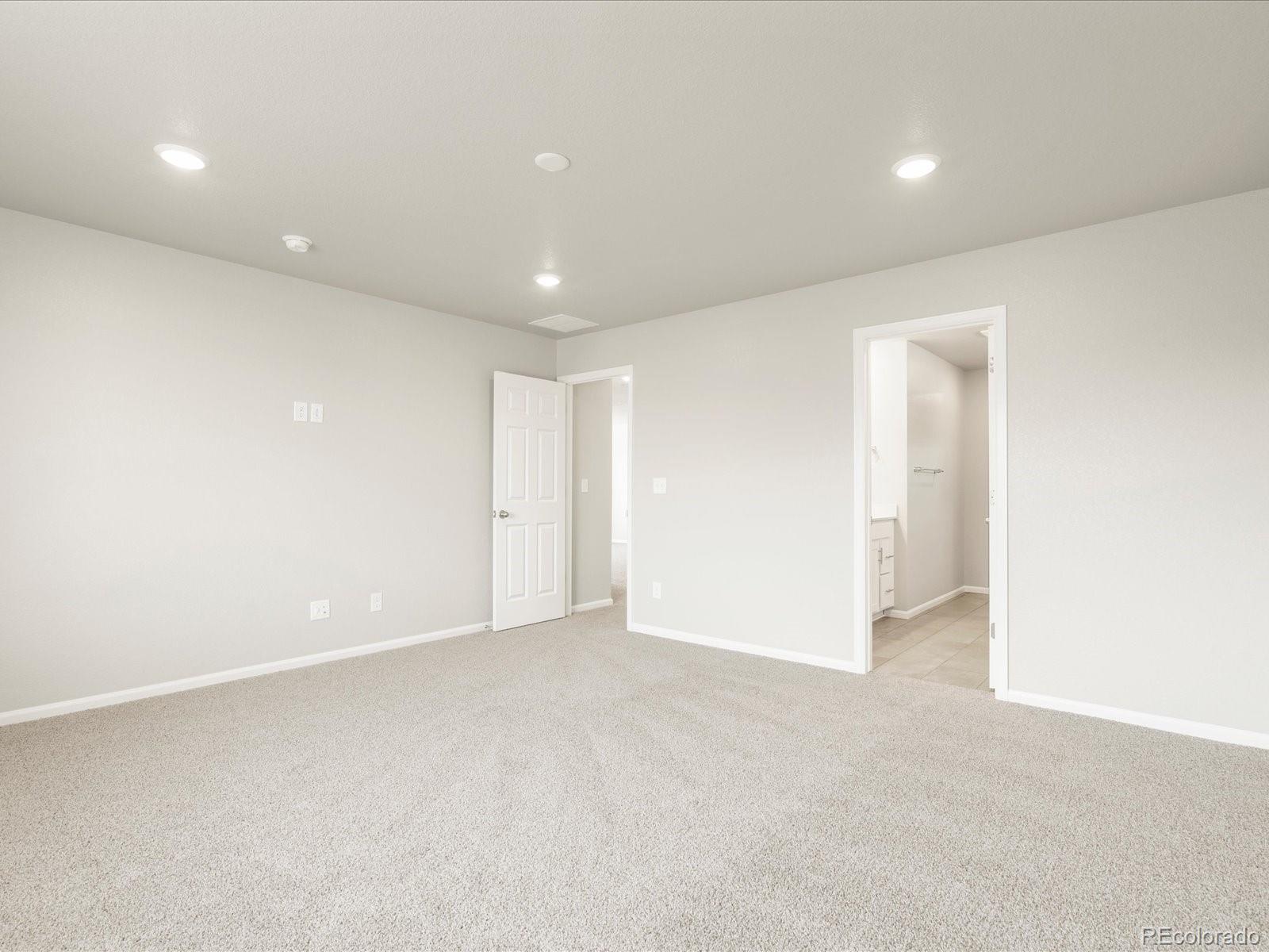 9070 Pitkin Street Commerce City, CO 80022 - Photo 20 of 33