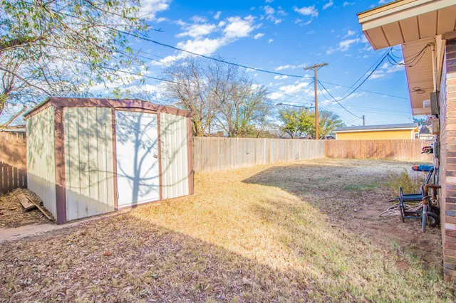 $260,000 | 1803 East Buckley Street, Brownfield, TX 79316